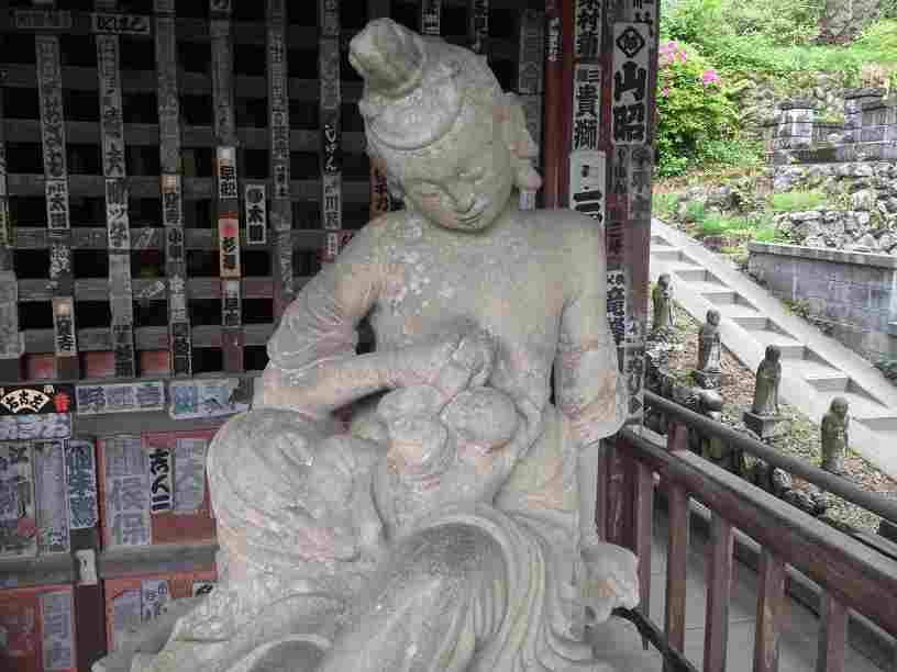 秩父札所四番金昌寺の子育て観音