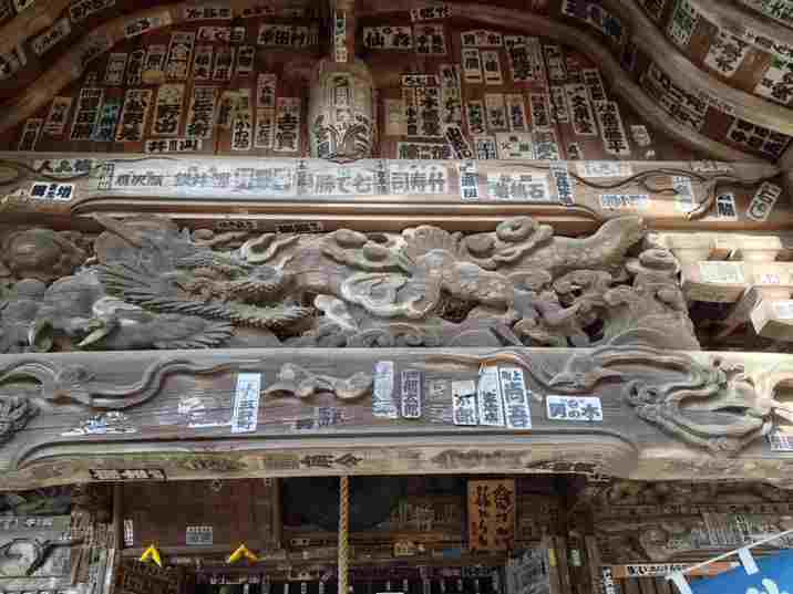 秩父札所札所二番真福寺観音堂透かし彫り