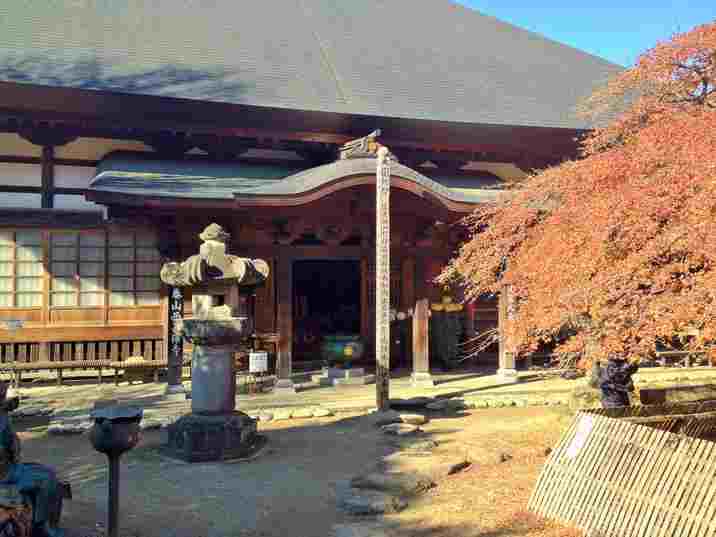 秩父札所八番西善寺の観音堂