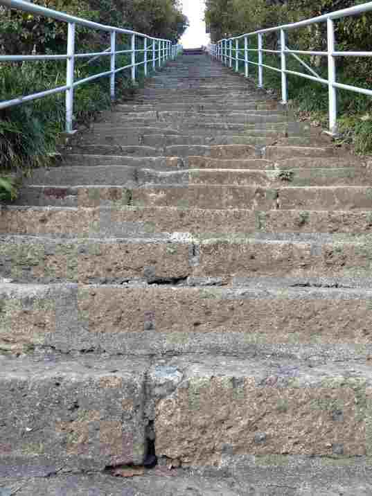 秩父札所二十四番法泉寺の石段